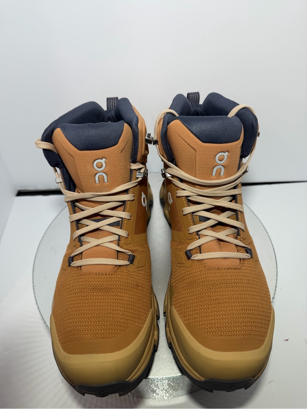 On Running Men's Waterproof Hiking Boots in Tan and Black size 10.5 like new